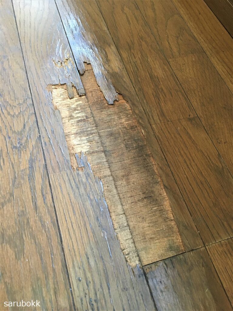 フローリングの大きなキズを、補修材を使ってＤＩＹ！ | ＳＡＲＵＢＯＫＫ（サルボック）